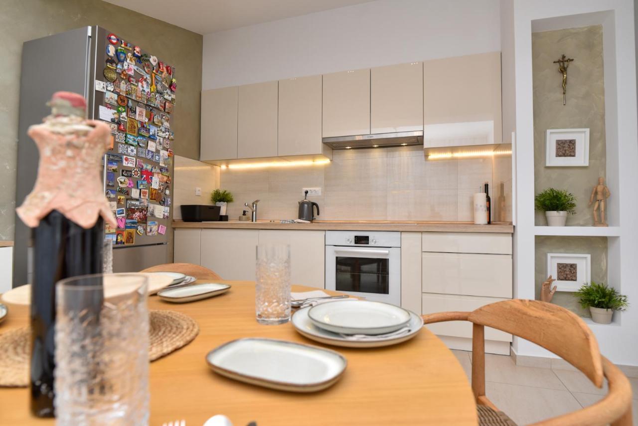 דוברובניק Apartment Sunny Bay - Free Parking מראה חיצוני תמונה